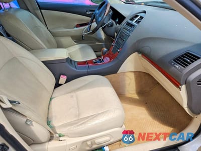 Zdjęcie 7 z 12 samochodu: 2012 LEXUS ES 350 VIN:JTHBK1EG5C2492885 - miniatura
