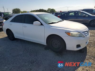 Czwarte zdjęcie samochodu z boku: 2011 TOYOTA CAMRY LE VIN:4T4BF3EK2BR186348 - miniatura