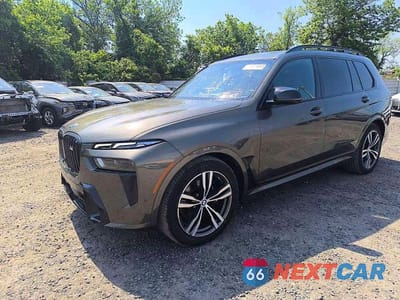 2023 BMW X7 M60I 5UX33EM04P9R91655 - główne zdjęcie licytacji z USA - miniatura