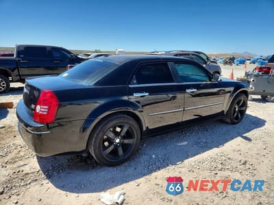 Trzecie zdjęcie samochodu z tyłu: 2010 CHRYSLER 300 TOURING VIN:2C3CA5CV4AH185587 - miniatura