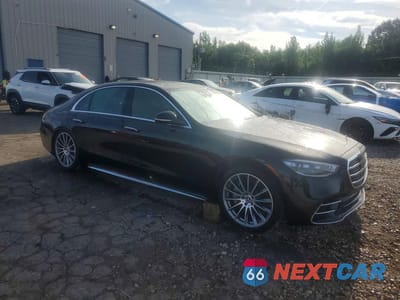 Czwarte zdjęcie samochodu z boku: 2024 MERCEDES-BENZ S 500 4MATIC VIN:W1K6G6DB0RA285638 - miniatura