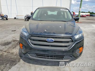 Piąte zdjęcie samochodu w środku: 2018 FORD ESCAPE S VIN:1FMCU0F72JUB79847 - miniatura