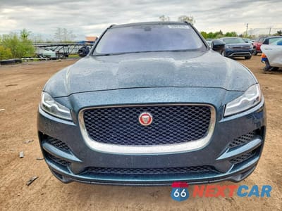 Piąte zdjęcie samochodu w środku: 2018 JAGUAR F-PACE PRESTIGE VIN:SADCK2FX9JA245211 - miniatura