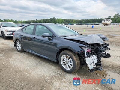 Czwarte zdjęcie samochodu z boku: 2026 TOYOTA CAMRY LE VIN:4T1DAACKXTU703986 - miniatura