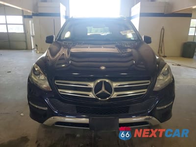 Piąte zdjęcie samochodu w środku: 2016 MERCEDES-BENZ GLE 350 4MATIC VIN:4JGDA5HB9GA792649 - miniatura