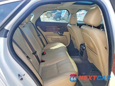 Zdjęcie 10 z 12 samochodu: 2011 JAGUAR XJ VIN:SAJWA1CB1BLV14386 - miniatura