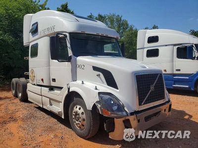 2007 VOLVO VNL SEMI TRUCK 4V4NC9TG47N440704 - główne zdjęcie licytacji z USA - miniatura