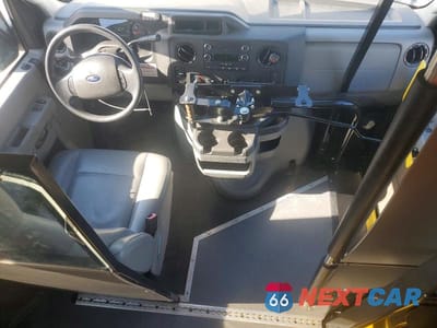 Zdjęcie 8 z 13 samochodu: 2014 FORD ECONOLINE E350 SUPER DUTY VAN VIN:1FTDS3EL4EDA65787 - miniatura