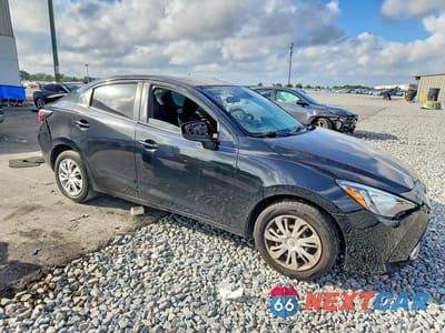 Czwarte zdjęcie samochodu z boku: 2019 TOYOTA YARIS L VIN:3MYDLBYV6KY503028 - miniatura