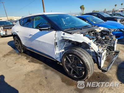 Czwarte zdjęcie samochodu z boku: 2025 KIA EV6 WIND VIN:5XYC34JA1SG009760 - miniatura