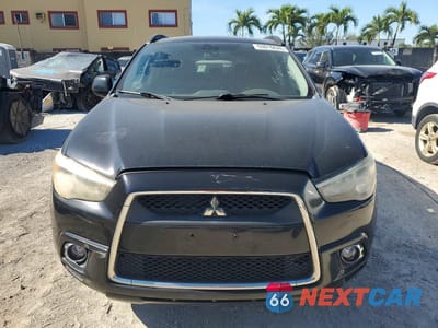 Piąte zdjęcie samochodu w środku: 2011 MITSUBISHI OUTLANDER SPORT SE VIN:JA4AP4AUXBZ015395 - miniatura