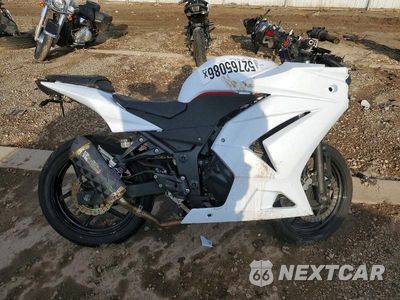 2010 KAWASAKI EX250 J JKAEXMJ12ADA57551 - główne zdjęcie licytacji z USA - miniatura