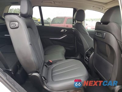 Zdjęcie 11 z 13 samochodu: 2022 BMW X7 XDRIVE40I VIN:5UXCW2C02N9J84393 - miniatura