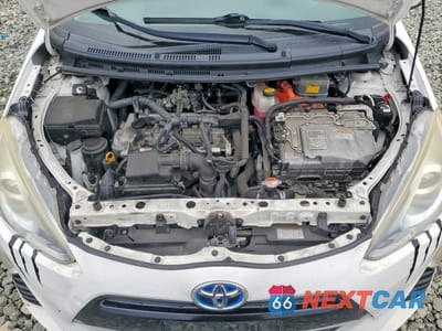 Zdjęcie 11 z 12 samochodu: 2016 TOYOTA PRIUS C TWO VIN:JTDKDTB3XG1121645 - miniatura