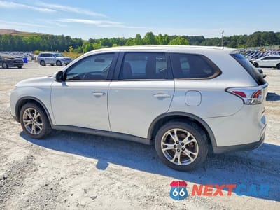 Drugie zdjęcie samochodu z przodu: 2015 MITSUBISHI OUTLANDER SE VIN:JA4AD3A35FZ011058 - miniatura