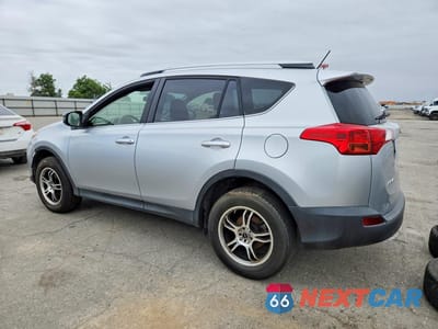 Drugie zdjęcie samochodu z przodu: 2015 TOYOTA RAV4 LE VIN:JTMZFREV9FJ056858 - miniatura
