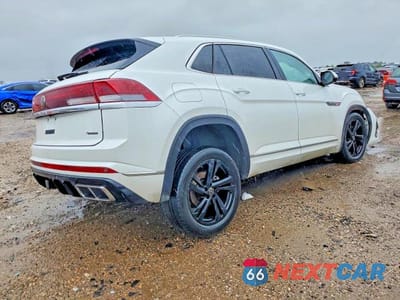 Trzecie zdjęcie samochodu z tyłu: 2024 VOLKSWAGEN ATLAS CROSS SPORT SEL R-LINE VIN:1V2AE2CAXRC210699 - miniatura