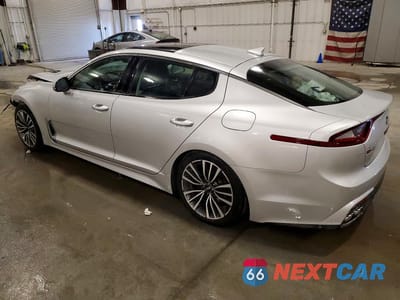 Drugie zdjęcie samochodu z przodu: 2018 KIA STINGER PREMIUM VIN:KNAE25LA6J6025577 - miniatura