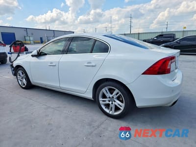 Drugie zdjęcie samochodu z przodu: 2015 VOLVO S60 PREMIER VIN:YV140MFK0F2355470 - miniatura