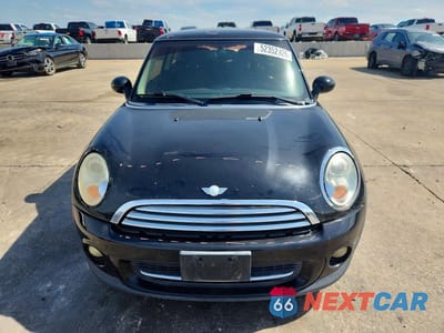 Piąte zdjęcie samochodu w środku: 2013 MINI COOPER VIN:WMWSU3C50DT371957 - miniatura