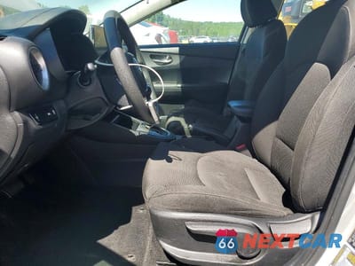 Zdjęcie 7 z 12 samochodu: 2021 KIA FORTE LXS VIN:3KPF24AD3ME346537 - miniatura