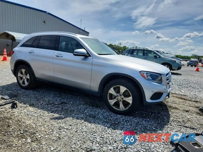Czwarte zdjęcie samochodu z boku: 2017 MERCEDES-BENZ GLC 300 4MATIC VIN:WDC0G4KB2HF129054 - miniatura