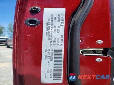 Zdjęcie 13 z 13 samochodu: 2018 CHRYSLER 300 LIMITED VIN:2C3CCAKG1JH250384 - miniatura