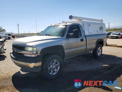 2001 CHEVROLET SILVERADO C2500 HEAVY DUTY 1GCHC24U01Z330981 - główne zdjęcie licytacji z USA - miniatura