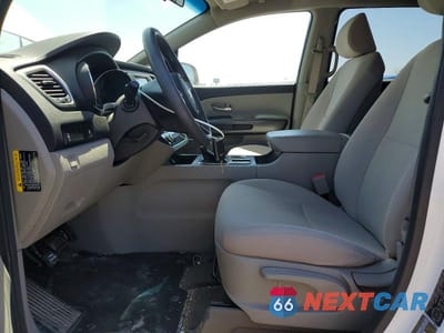Zdjęcie 7 z 13 samochodu: 2019 KIA SEDONA L VIN:KNDMA5C1XK6444602 - miniatura