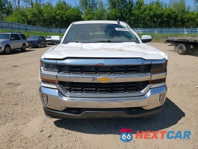 Piąte zdjęcie samochodu w środku: 2016 CHEVROLET SILVERADO K1500 LT VIN:1GCVKREC8GZ228552 - miniatura