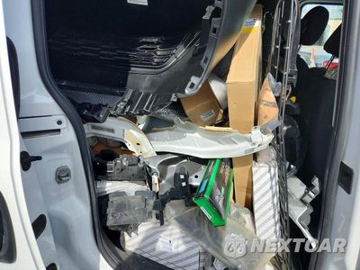 Zdjęcie 10 z 12 samochodu: 2022 RAM PROMASTER CITY TRADESMAN VIN:ZFBHRFAB2N6Y08742 - miniatura