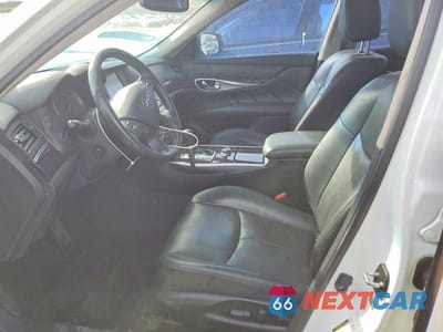 Zdjęcie 7 z 12 samochodu: 2018 INFINITI Q70 3.7 LUXE VIN:JN1BY1AP9JM180160 - miniatura