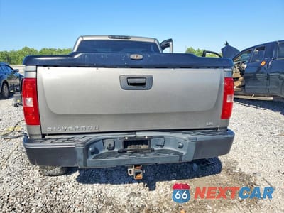 Zdjęcie 6 z 12 samochodu: 2008 CHEVROLET SILVERADO K1500 VIN:1GCEK14JX8Z315971 - miniatura