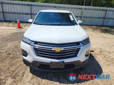 Piąte zdjęcie samochodu w środku: 2023 CHEVROLET TRAVERSE LT VIN:1GNEVGKW1PJ136909 - miniatura