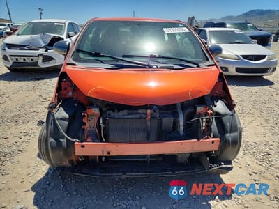 Piąte zdjęcie samochodu w środku: 2012 SCION IQ VIN:JTNJJXB02CJ015665 - miniatura