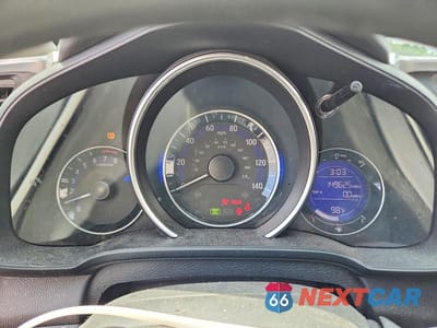 Zdjęcie 9 z 12 samochodu: 2018 HONDA FIT LX VIN:3HGGK5G45JM724667 - miniatura
