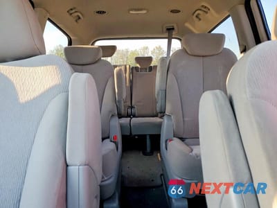 Zdjęcie 10 z 13 samochodu: 2010 KIA SEDONA LX VIN:KNDMG4C34A6330474 - miniatura