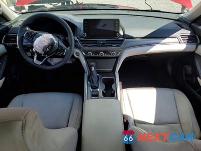 Zdjęcie 8 z 12 samochodu: 2022 HONDA ACCORD LX VIN:1HGCV1F17NA002173 - miniatura