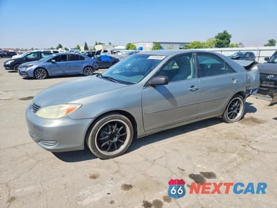 2004 TOYOTA CAMRY LE V6 4T1BF30K94U573936 - główne zdjęcie licytacji z USA - miniatura