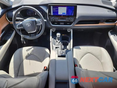 Zdjęcie 8 z 12 samochodu: 2024 TOYOTA GRAND HIGHLANDER LIMITED VIN:5TDAAAB51RS046690 - miniatura