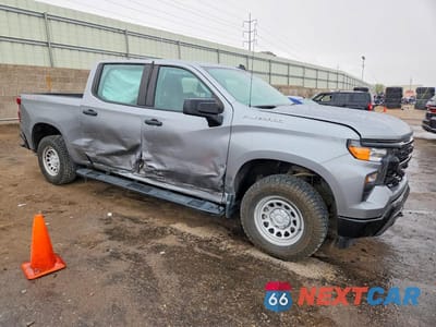 Czwarte zdjęcie samochodu z boku: 2024 CHEVROLET SILVERADO K1500 VIN:1GCUDAED9RZ105796 - miniatura