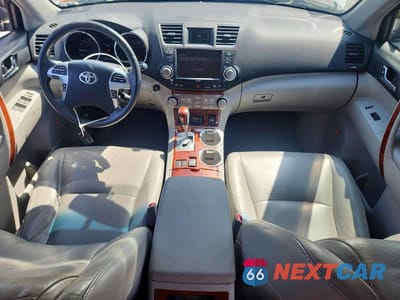 Zdjęcie 8 z 13 samochodu: 2012 TOYOTA HIGHLANDER LIMITED VIN:5TDYK3EH3CS083163 - miniatura