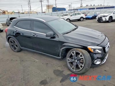 Czwarte zdjęcie samochodu z boku: 2019 MERCEDES-BENZ GLA 250 VIN:WDCTG4EB4KJ602613 - miniatura