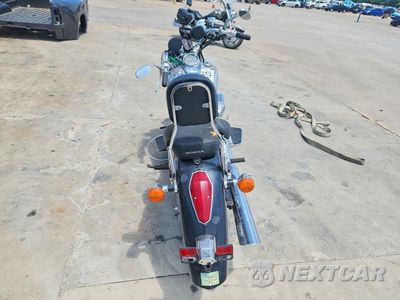Czwarte zdjęcie samochodu z boku: 2005 HONDA VT750 CA VIN:JH2RC50325M102249 - miniatura
