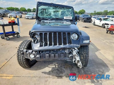 Piąte zdjęcie samochodu w środku: 2023 JEEP GLADIATOR SPORT VIN:1C6HJTAG0PL584624 - miniatura