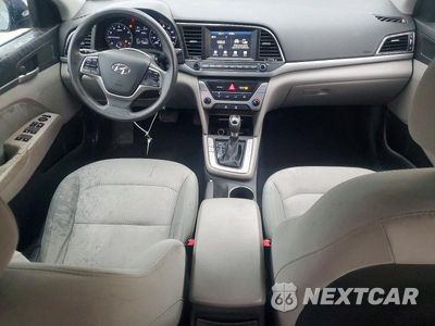 Zdjęcie 8 z 12 samochodu: 2017 HYUNDAI ELANTRA SE VIN:5NPD84LF9HH050637 - miniatura