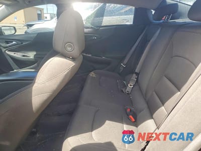 Zdjęcie 10 z 12 samochodu: 2020 CHEVROLET MALIBU LS VIN:1G1ZB5ST1LF023481 - miniatura