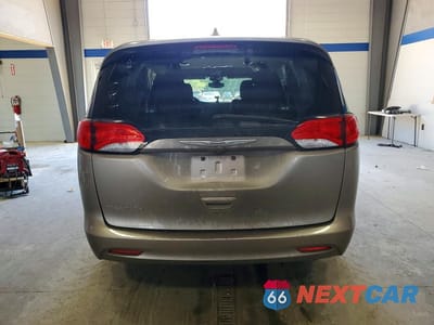 Zdjęcie 6 z 13 samochodu: 2017 CHRYSLER PACIFICA LX VIN:2C4RC1CG4HR635771 - miniatura