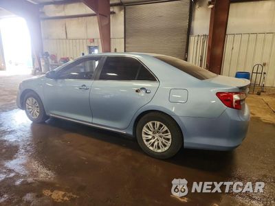 Drugie zdjęcie samochodu z przodu: 2012 TOYOTA CAMRY HYBRID LE VIN:4T1BD1FK8CU043702 - miniatura