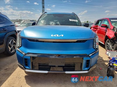 Piąte zdjęcie samochodu w środku: 2024 KIA EV9 GT LINE VIN:KNDAEFS50R6037755 - miniatura
